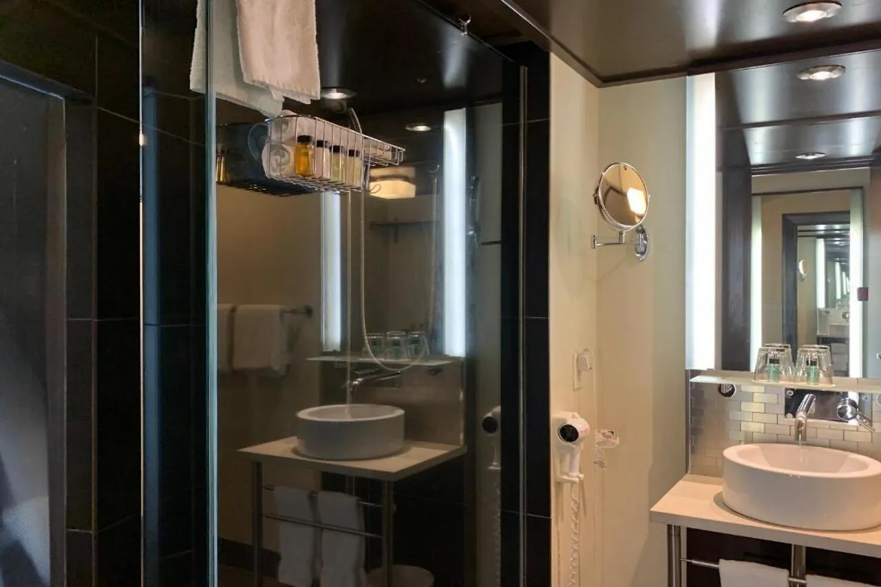 ***  Hotel Sainte-Anne Quebec City Canada