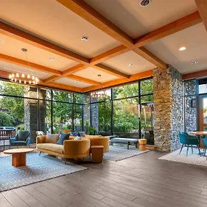Oswego 4* Victoria